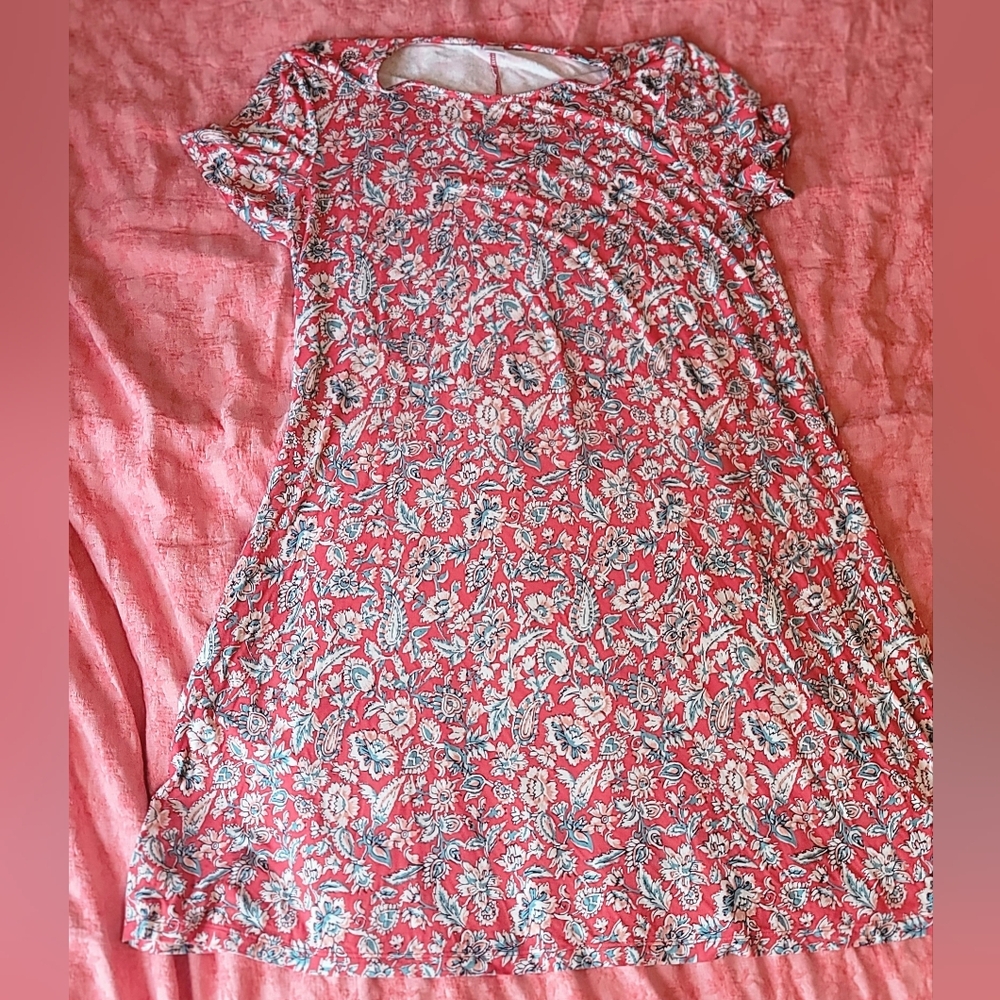 Like new coral floral swing dress Old Navy size Large